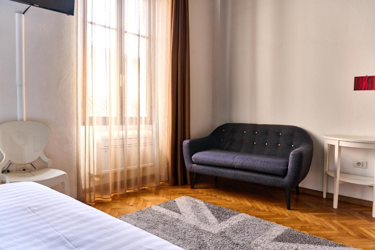 Bed and Breakfast Al Cavour 34 Тренто Екстер'єр фото