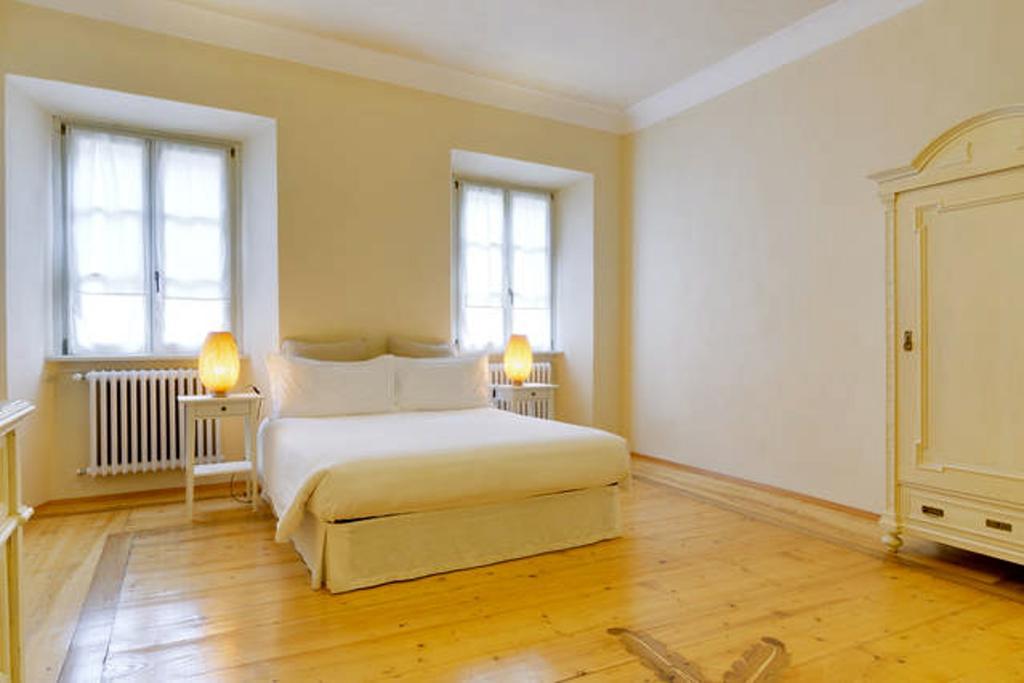 Bed and Breakfast Al Cavour 34 Тренто Екстер'єр фото