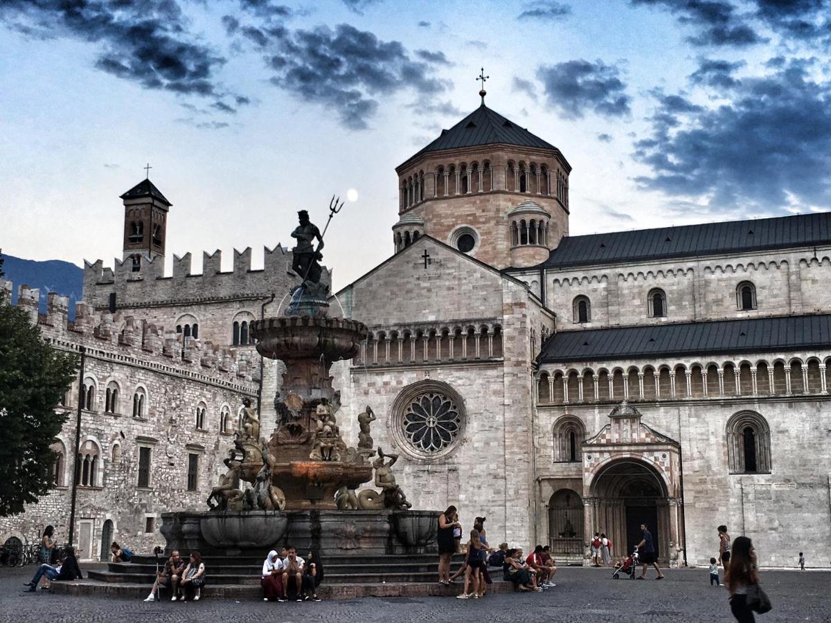 Bed and Breakfast Al Cavour 34 Тренто Екстер'єр фото